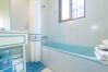 Cottage in Alhaurin de la Torre - Cubo's Pink Townhouse Los Manantiales