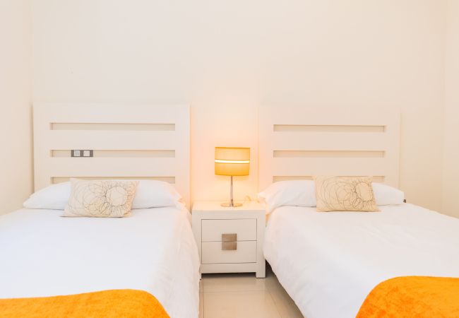 Aparthotel in Marbella - Cubo's Cortijo Del Mar Resort 6 PAX B1 2