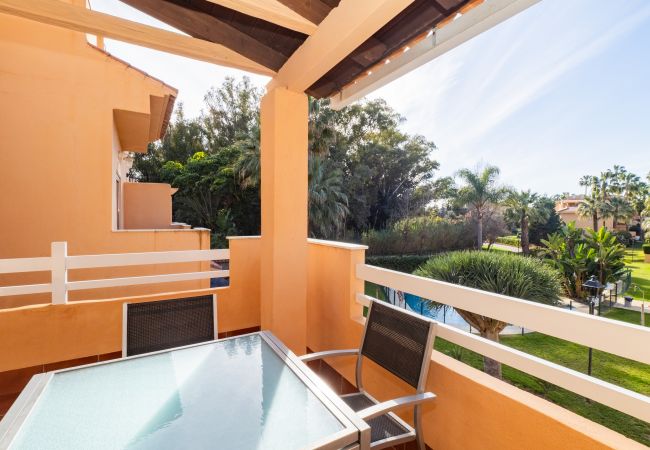 Apartment in Marbella - Cubo's Cabopino Beach Marbella Apartment
