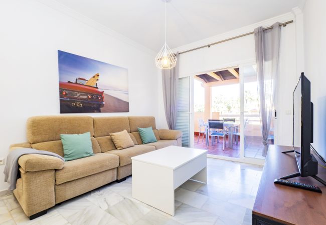 Apartment in Marbella - Cubo's Cabopino Beach Marbella Apartment