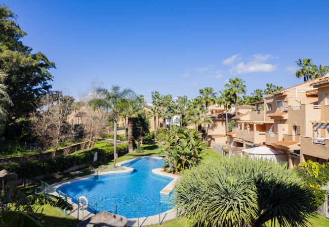 Apartment in Marbella - Cubo's Cabopino Beach Marbella Apartment