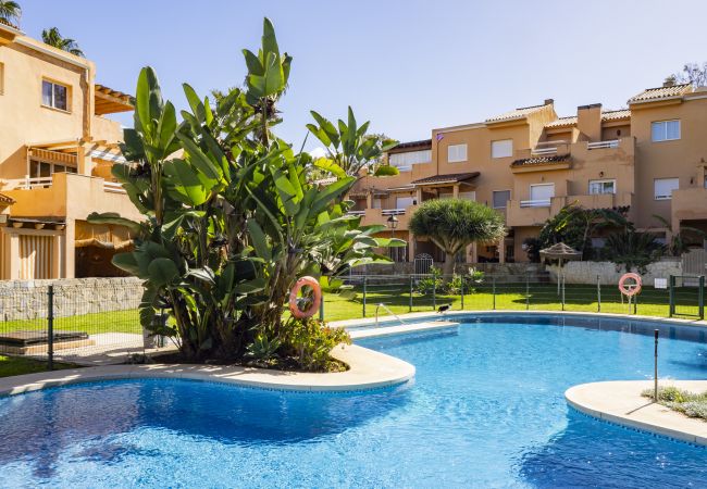 Apartment in Marbella - Cubo's Cabopino Beach Marbella Apartment